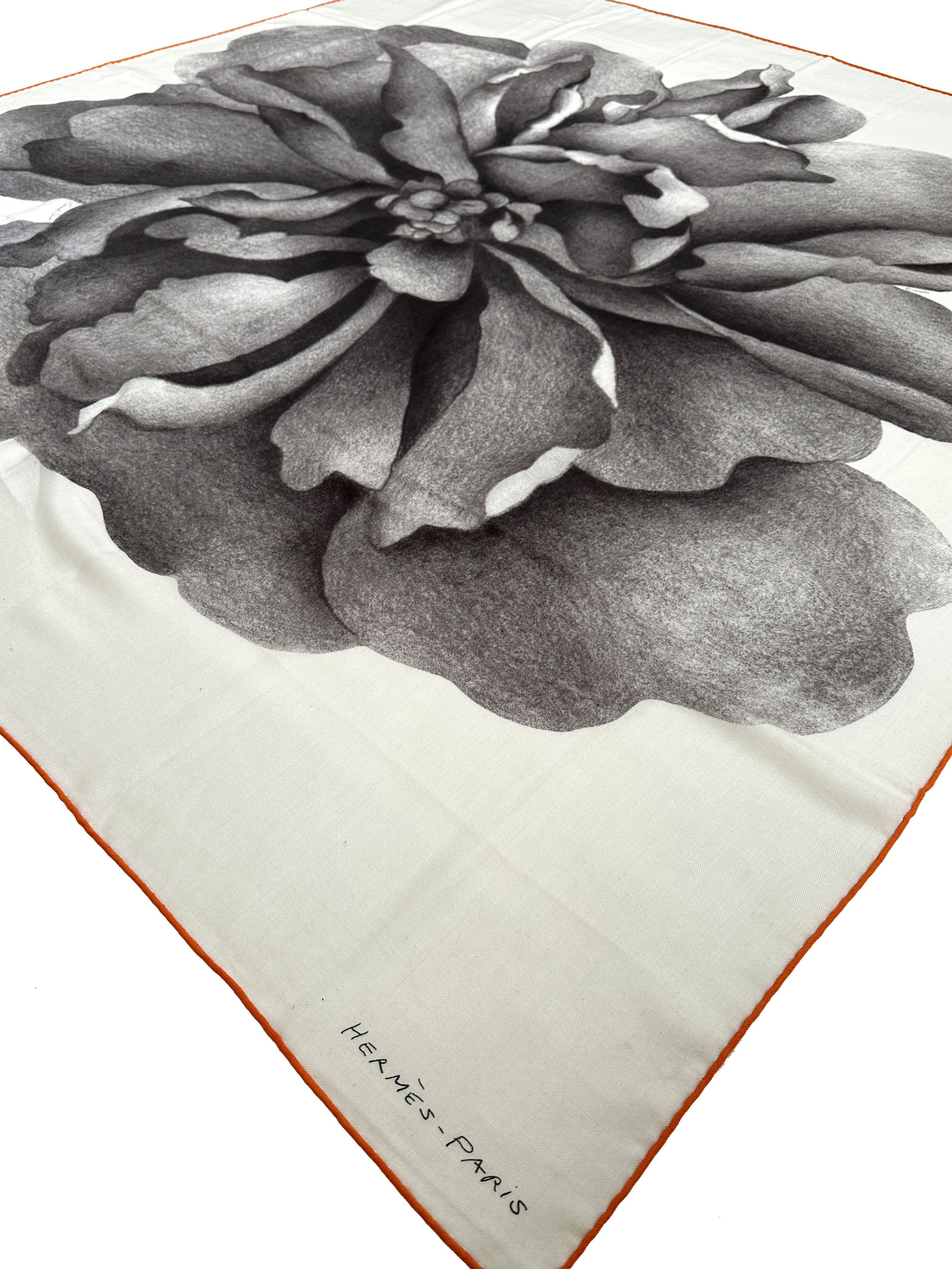 Hermès Une Rose Pour Alma Cashmere Silk 140