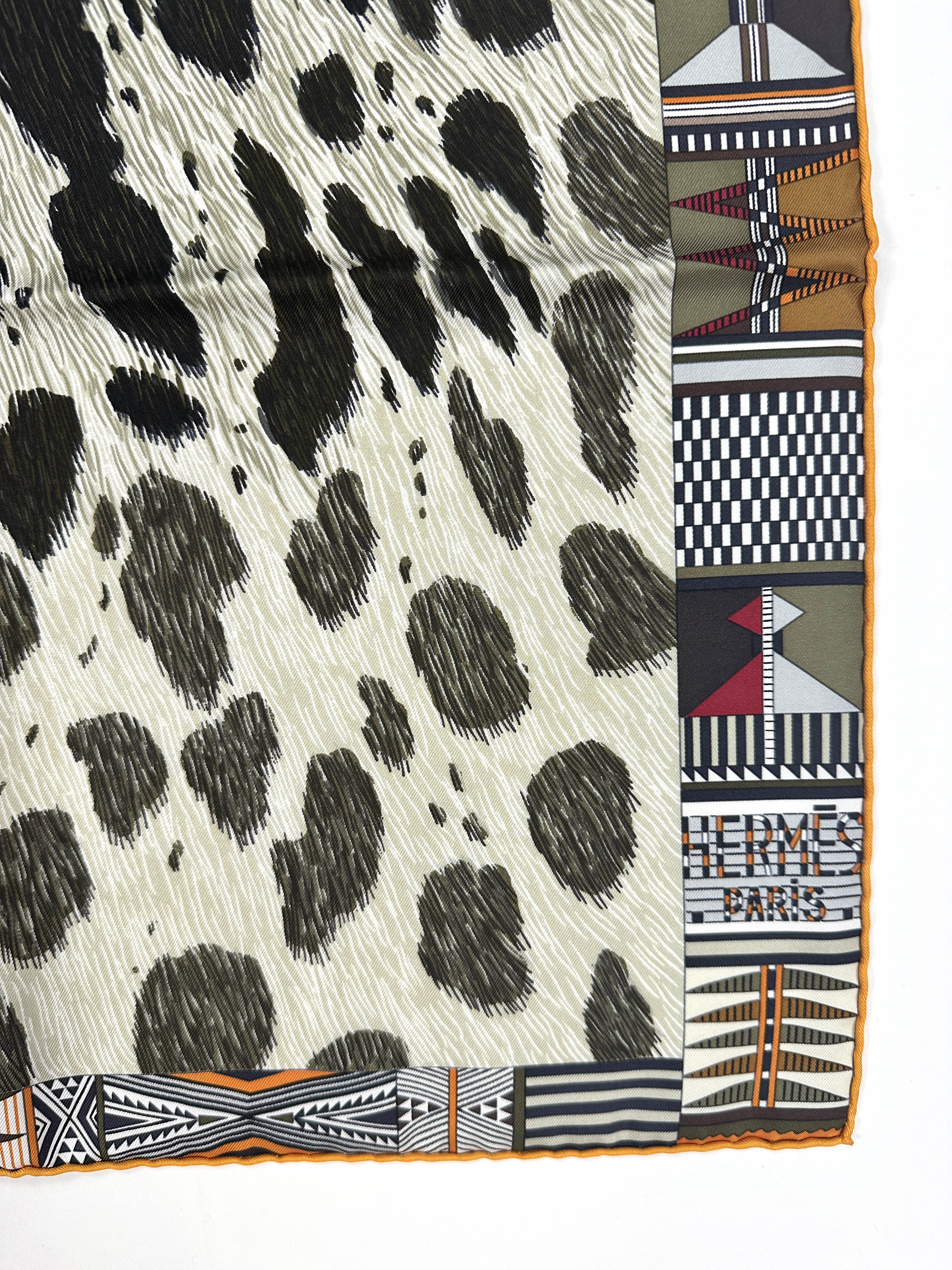 Hermès Pelages et Camouflage 90