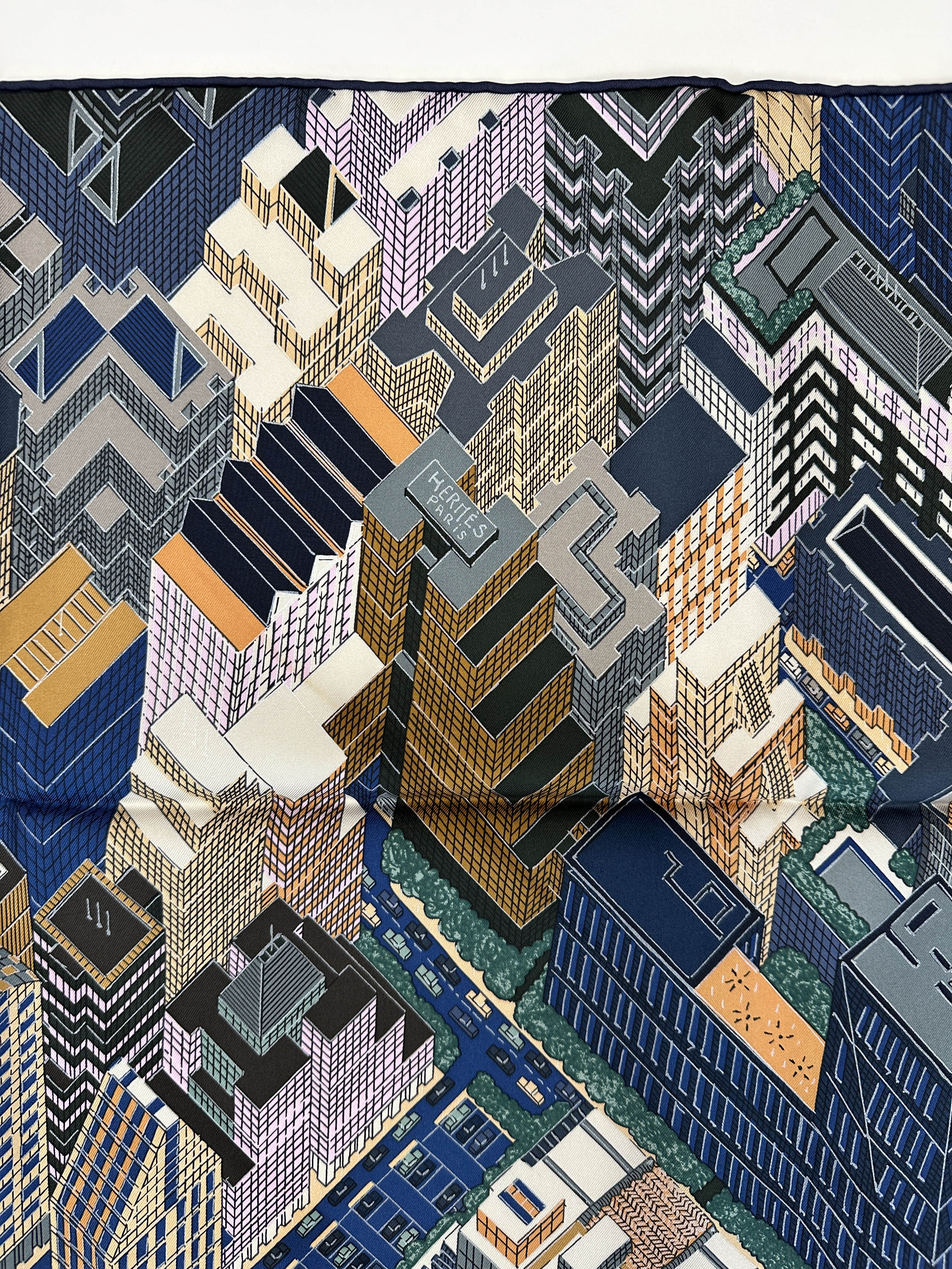 Hermès Pantin City 90