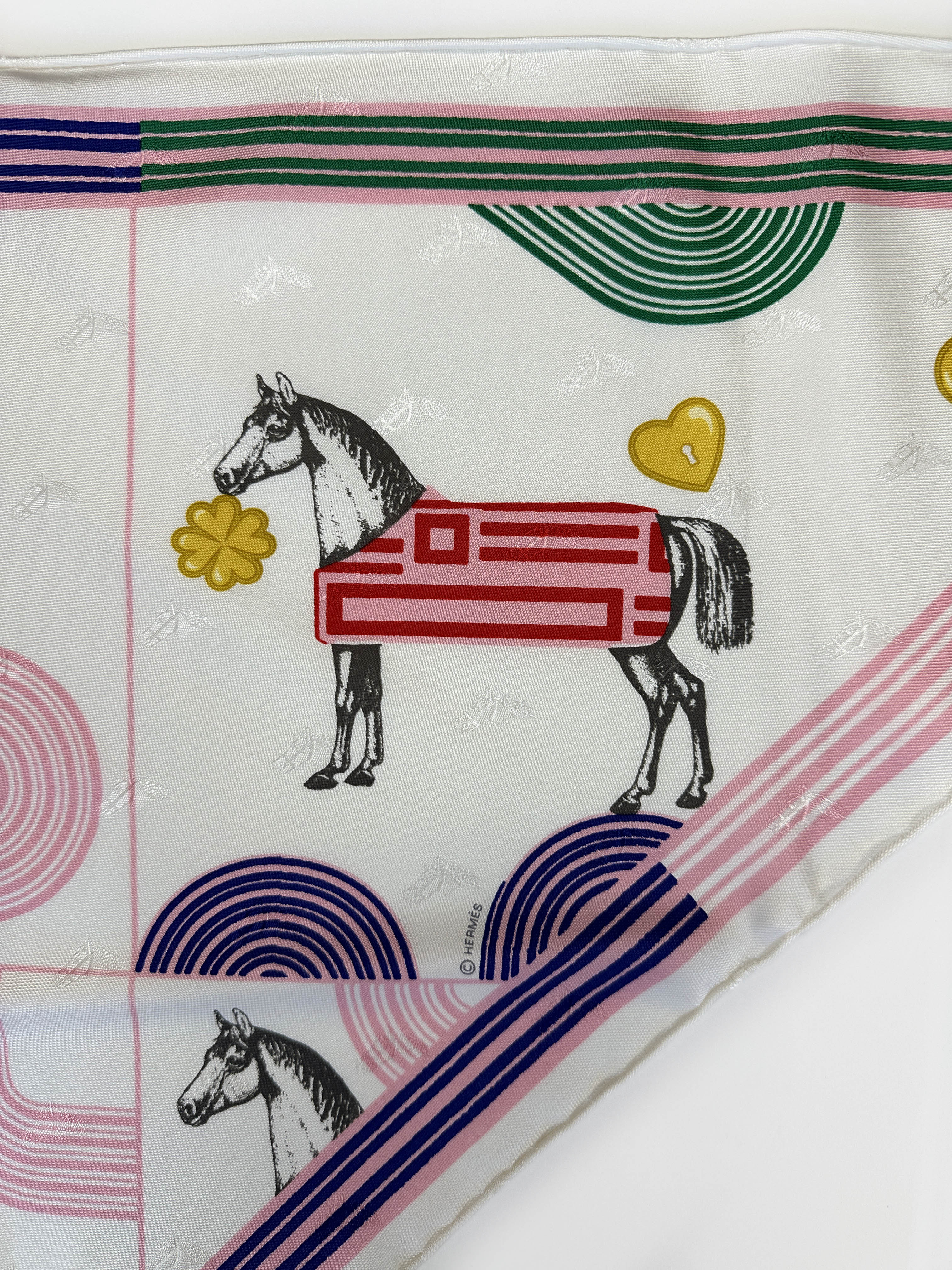 Hermès Garde-Robe Pop Charm Triangle